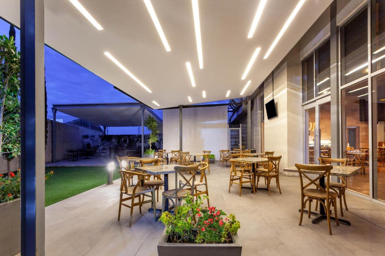 Tryp By Wyndham San Luis Potosi Hotel & Suites Экстерьер фото