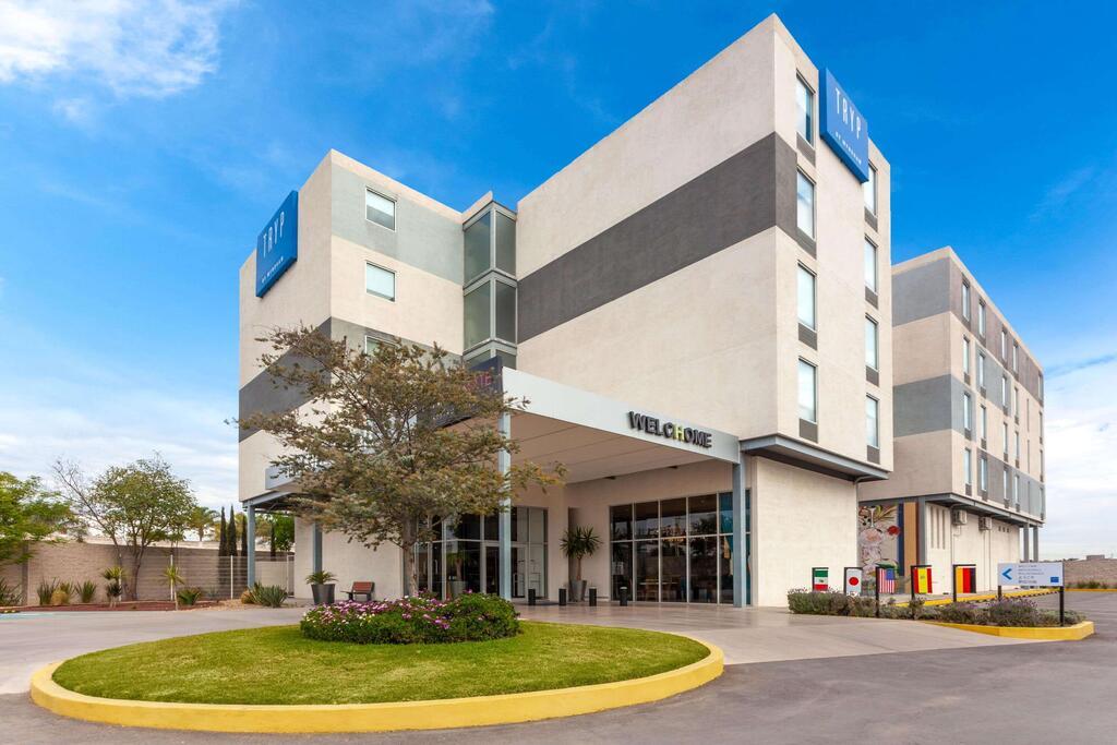 Tryp By Wyndham San Luis Potosi Hotel & Suites Экстерьер фото