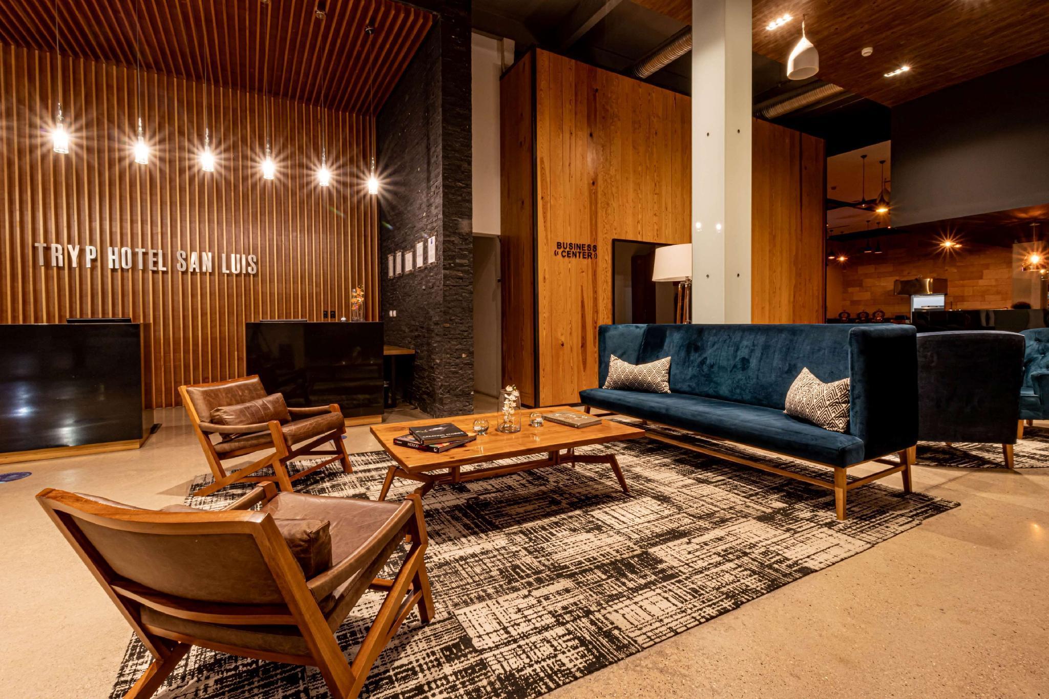 Tryp By Wyndham San Luis Potosi Hotel & Suites Экстерьер фото